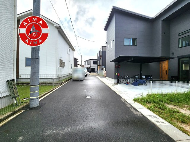 福岡市南区曰佐1丁目第1-5棟（5号棟）の外観|前面道路含む現地の写真です。