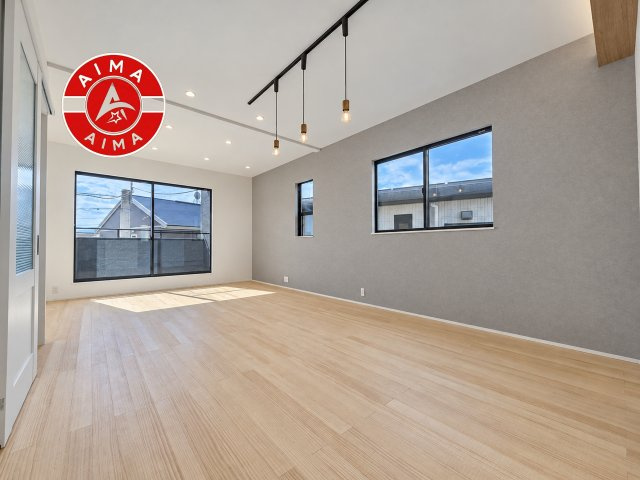 福岡市南区曰佐1丁目第1-5棟（5号棟）の居間・リビング|多くの時間を過すことになるリビングだからこそ、いつも穏やかな空間・解放感が味わえ毎日が充実します。