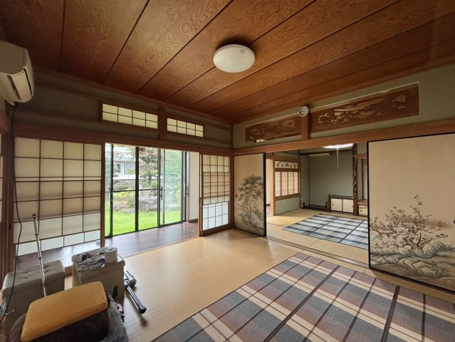 野田市木間ケ瀬　平屋　中古戸建の和室|8帖の和室は続き間です！