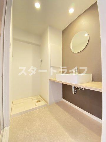 大阪市淀川区木川東２丁目の賃貸マンションの洗面所