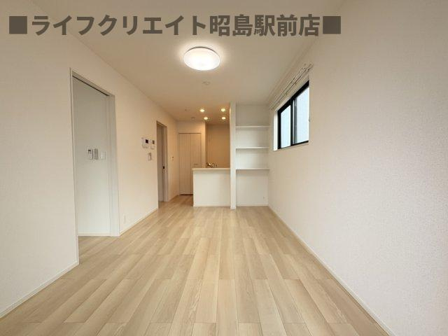 ベルシェールⅡの居間・リビング