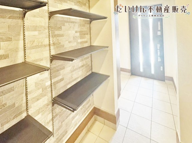 新築戸建　明石市魚住町中尾2期の玄関