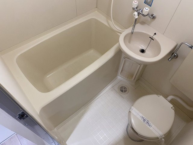 西田ハイツパートⅡの浴室