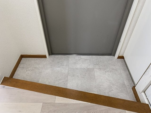 西田ハイツパートⅡの玄関