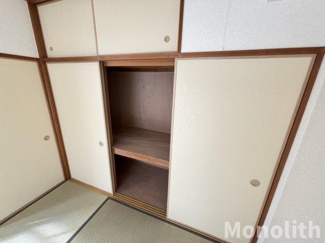 フレール津久野南11号棟の収納