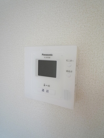 ルミエールＳのセキュリティ|★来客者が一目で分かるＴＶモニターホン付き★