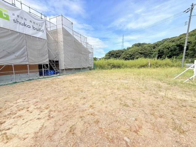 上富田町岩田上岩田分譲地の外観