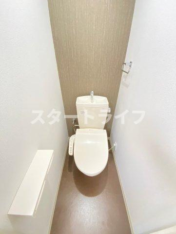 大阪市淀川区東三国４丁目の賃貸マンションのトイレ