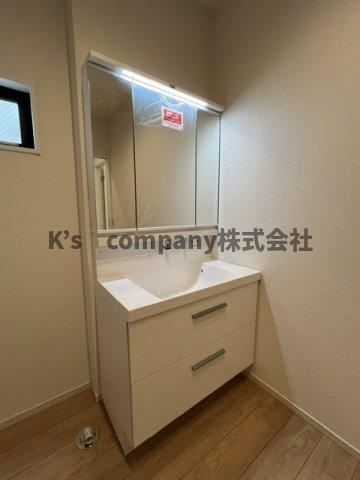 ◎茅ヶ崎市浜須賀　新築戸建　1号棟の独立洗面台|朝の身支度もスムーズ洗面化粧台♪