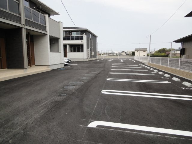 サザン・スターＢの駐車場|駐車場があります