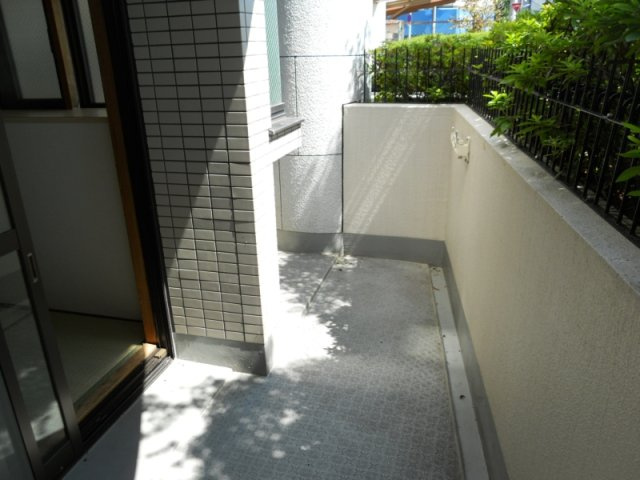 シャトー柴原のバルコニー