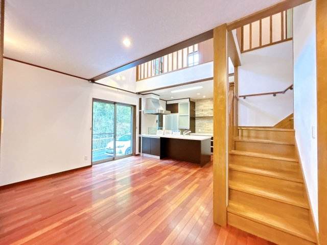 宇部市開２丁目　戸建ての居間・リビング