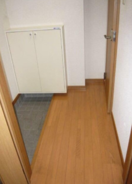 菊地ビルの玄関