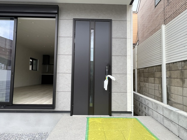 ◎茅ヶ崎市浜須賀　新築戸建　2号棟の玄関|玄関スペース☆