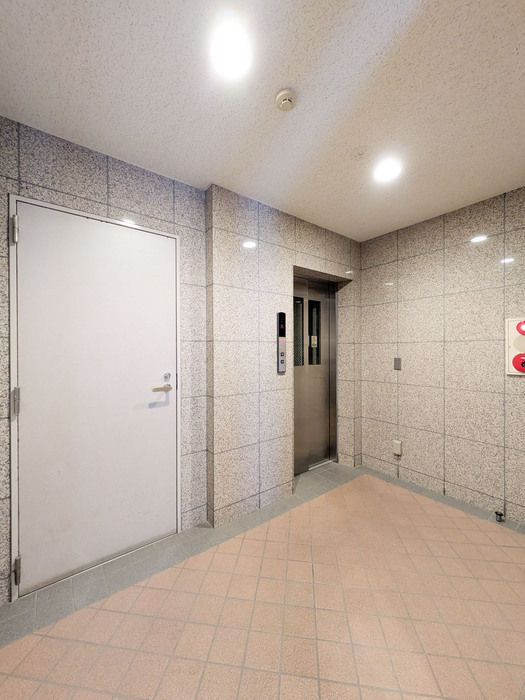 ＦＲＥＵＤＥ ＡＳＡＫＵＳＡのエントランス
