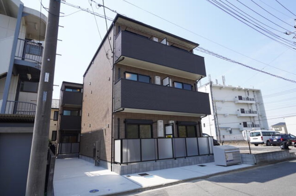 クレストリーズ