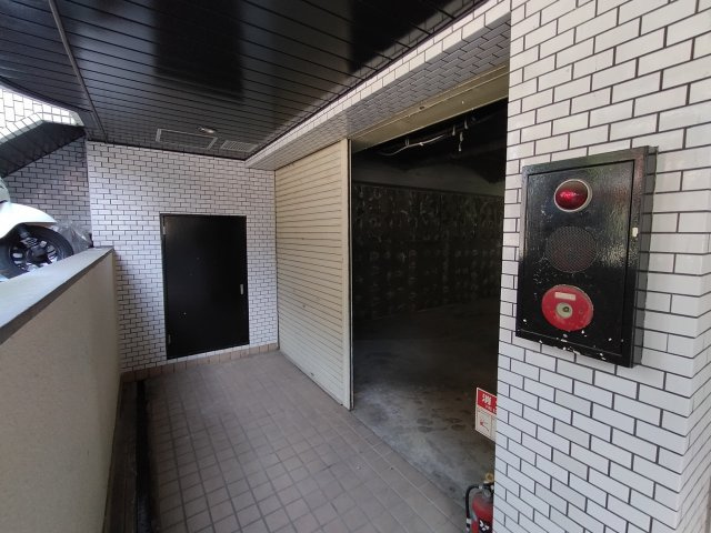 豊中市長興寺南４丁目の店舗事務所
