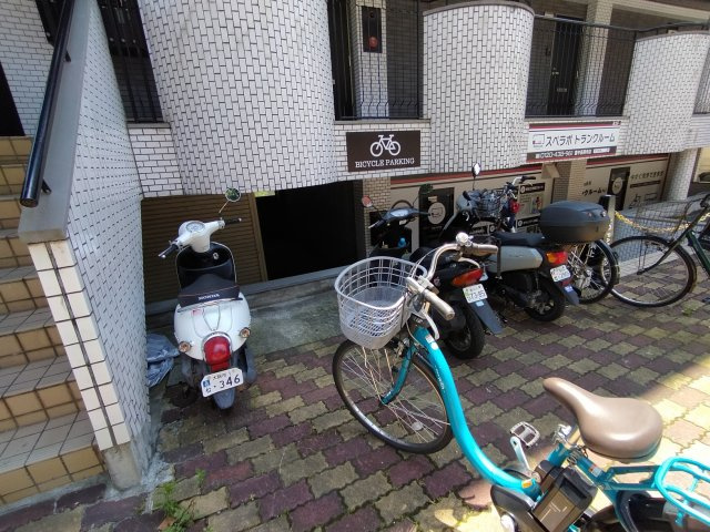 豊中市長興寺南４丁目の店舗事務所
