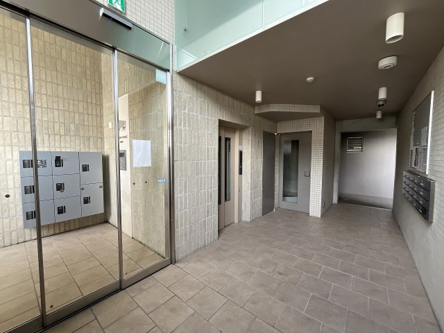 GARDEN HOUSE 大谷町 Ⅰのロビー|ゆとりのあるロビーです
