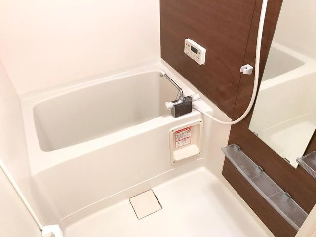 ハピネス幸の浴室