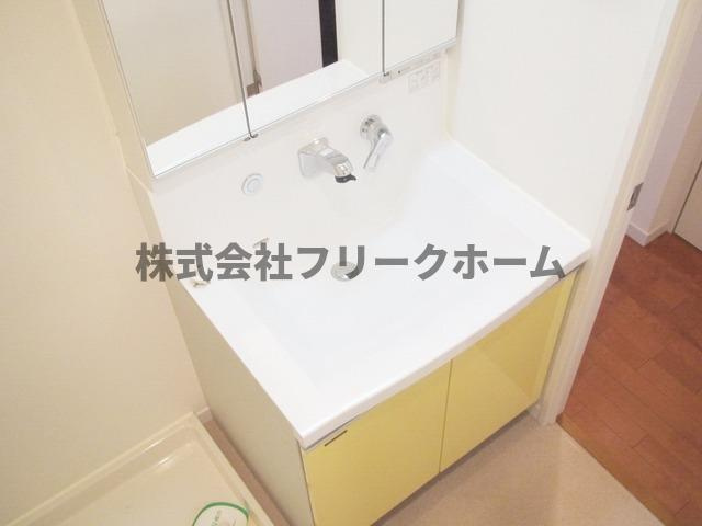 小金井市本町１丁目の賃貸マンションの洗面所