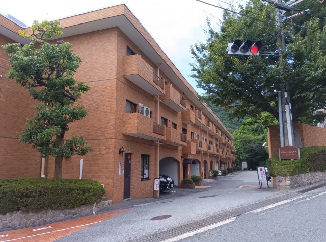 芦屋山手町ハウス