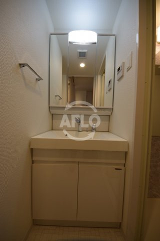 S-RESIDENCE阿波座WESTの独立洗面台|S-RESIDENCE阿波座WEST　独立洗面化粧台