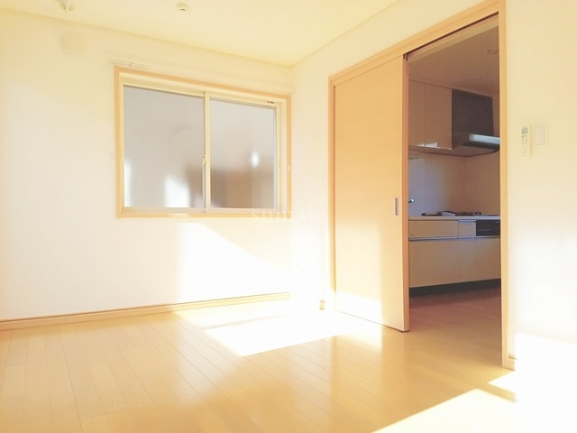 ルーベラの居間・リビング|洋室です☆