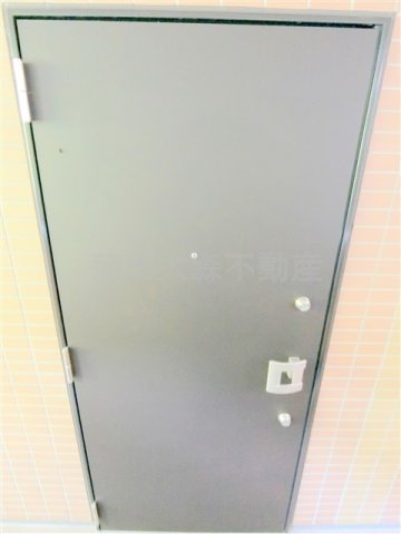 ブライズ下丸子の玄関