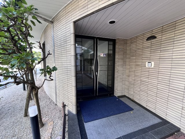 サンテ東甲子園のエントランス