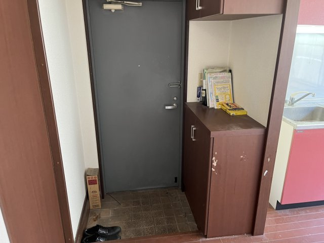 シェモアコトブキの玄関