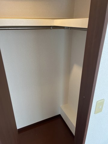 シェモアコトブキの収納|ウォークインクローゼット