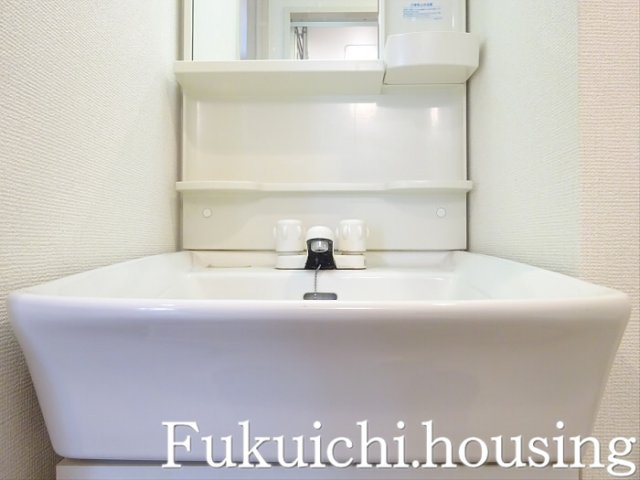 クレイシア世田谷赤堤の洗面所