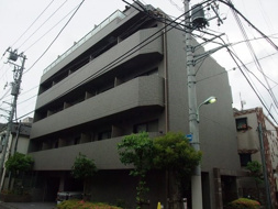 ルーブル学芸大学の画像