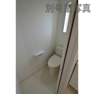 AZUR江南のトイレ