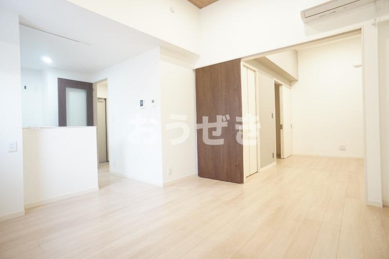 Villa Tasso 桜木町の居間・リビング