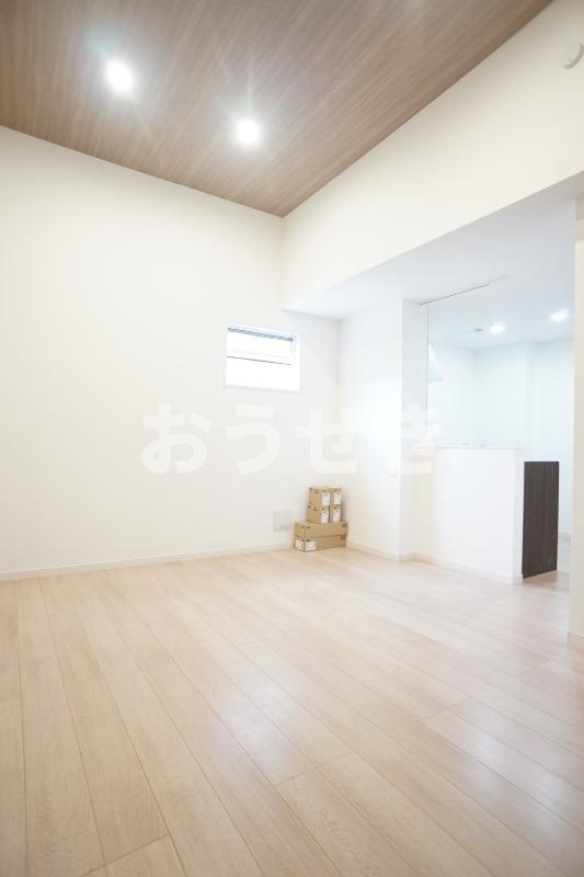 Villa Tasso 桜木町の居間・リビング