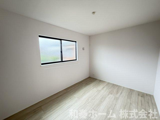 リナージュ ネクスジー 徳島市春日一丁目01期の洋室