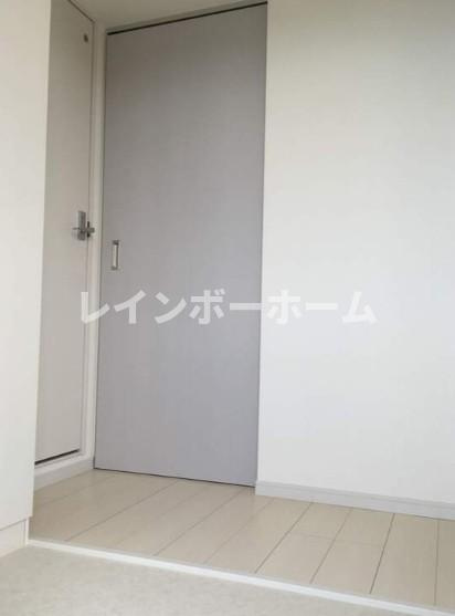 リブリ・朝霞Ｄの玄関