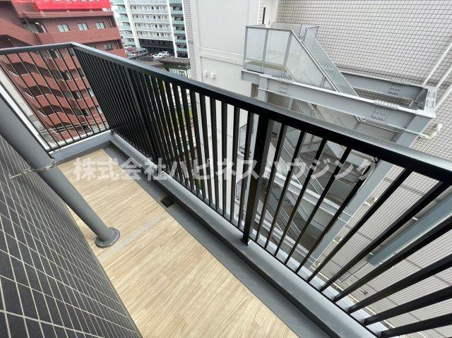 ベルヴュコート柏のバルコニー|※写真は同物件の反転タイプとなります。