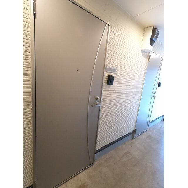 ディアコートプライムの玄関