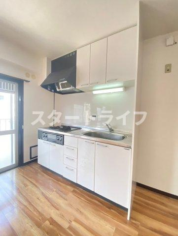 大阪市東淀川区東中島４丁目の賃貸マンションのキッチン