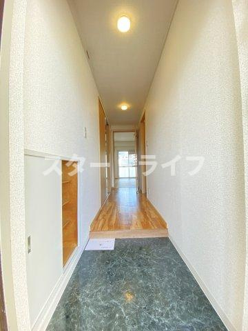 大阪市東淀川区東中島４丁目の賃貸マンションの玄関