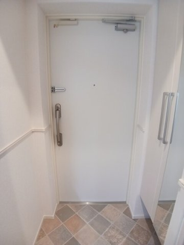 シエスタ　キーの玄関