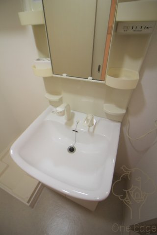 フォレスト梅田西の独立洗面台