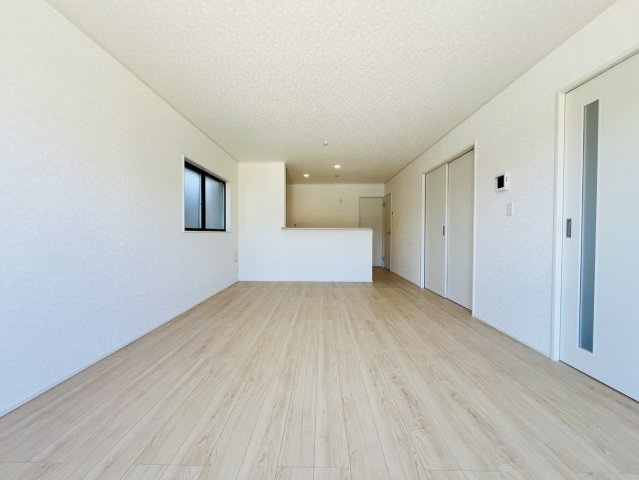 半田市住吉町6丁目4番３の一部『仲介手数料無料』新築一戸建て・建売の居間・リビング
