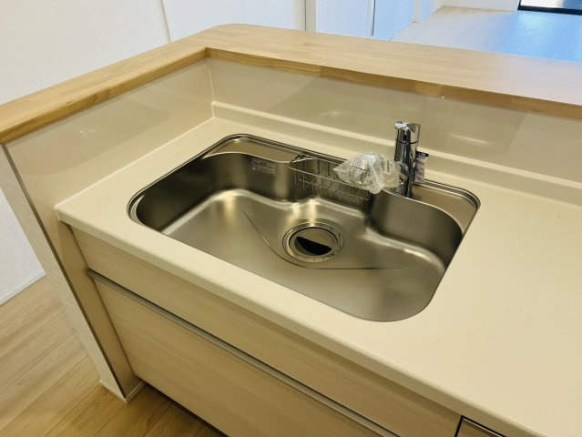 半田市住吉町6丁目4番３の一部『仲介手数料無料』新築一戸建て・建売のキッチン