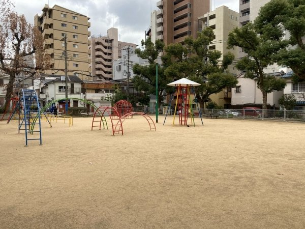 二宮町パークビルの周辺