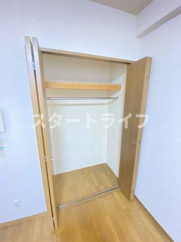 大阪市淀川区西宮原２丁目の賃貸マンションの収納