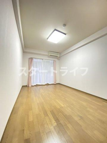 大阪市淀川区西宮原２丁目の賃貸マンションの寝室